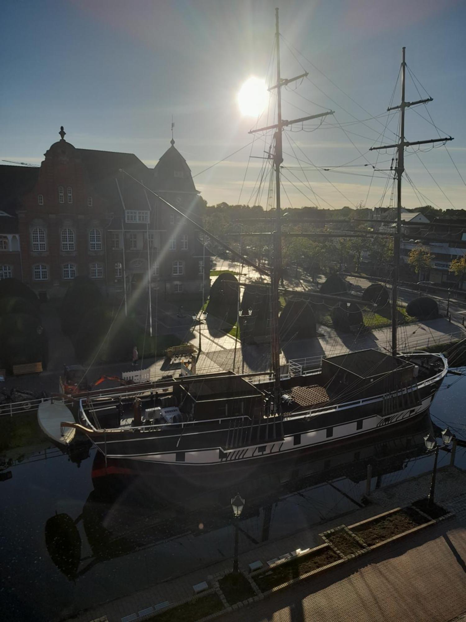 Arkadenhaus - Hotel Freiherr von Schwarzenberg Papenburg Exterior foto